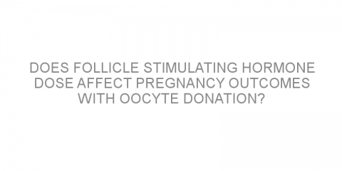 Does follicle stimulating hormone dose affect pregnancy outcomes with oocyte donation?